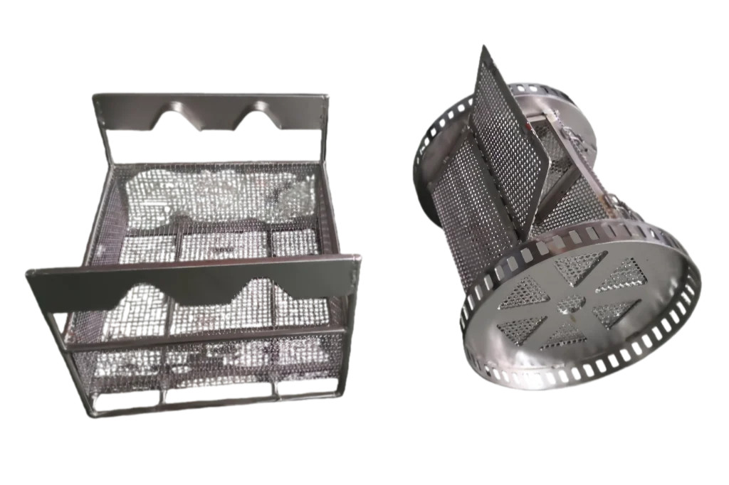 Washing- baskets used in the cleaning process